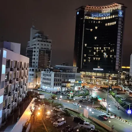Cozzzy Hut Riverbank Suites Kuching With Spectacular River View Exterior photo