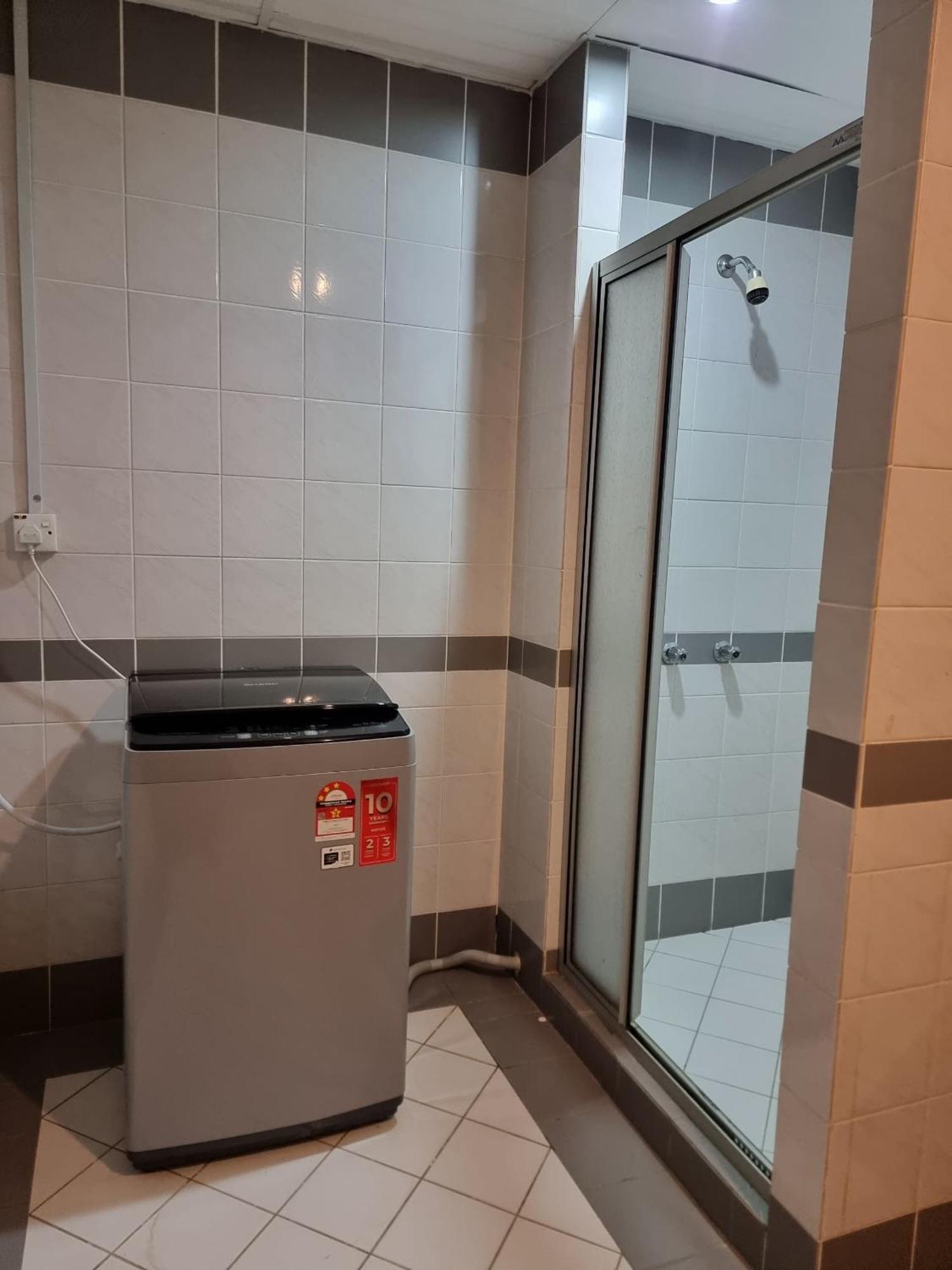 Cozzzy Hut Riverbank With Spectacular River View Apartment Kuching