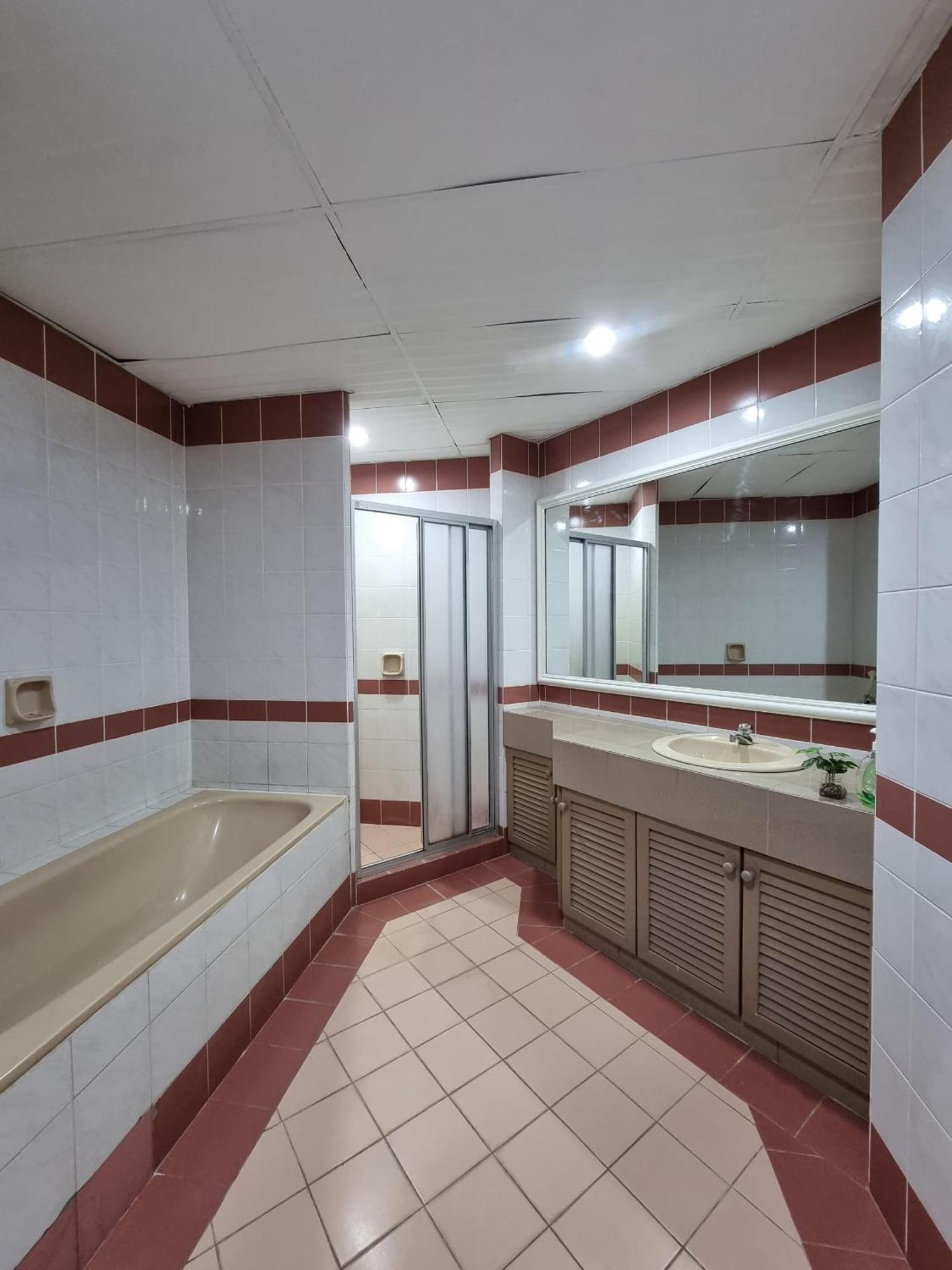 Cozzzy Hut Riverbank With Spectacular River View Apartment Kuching