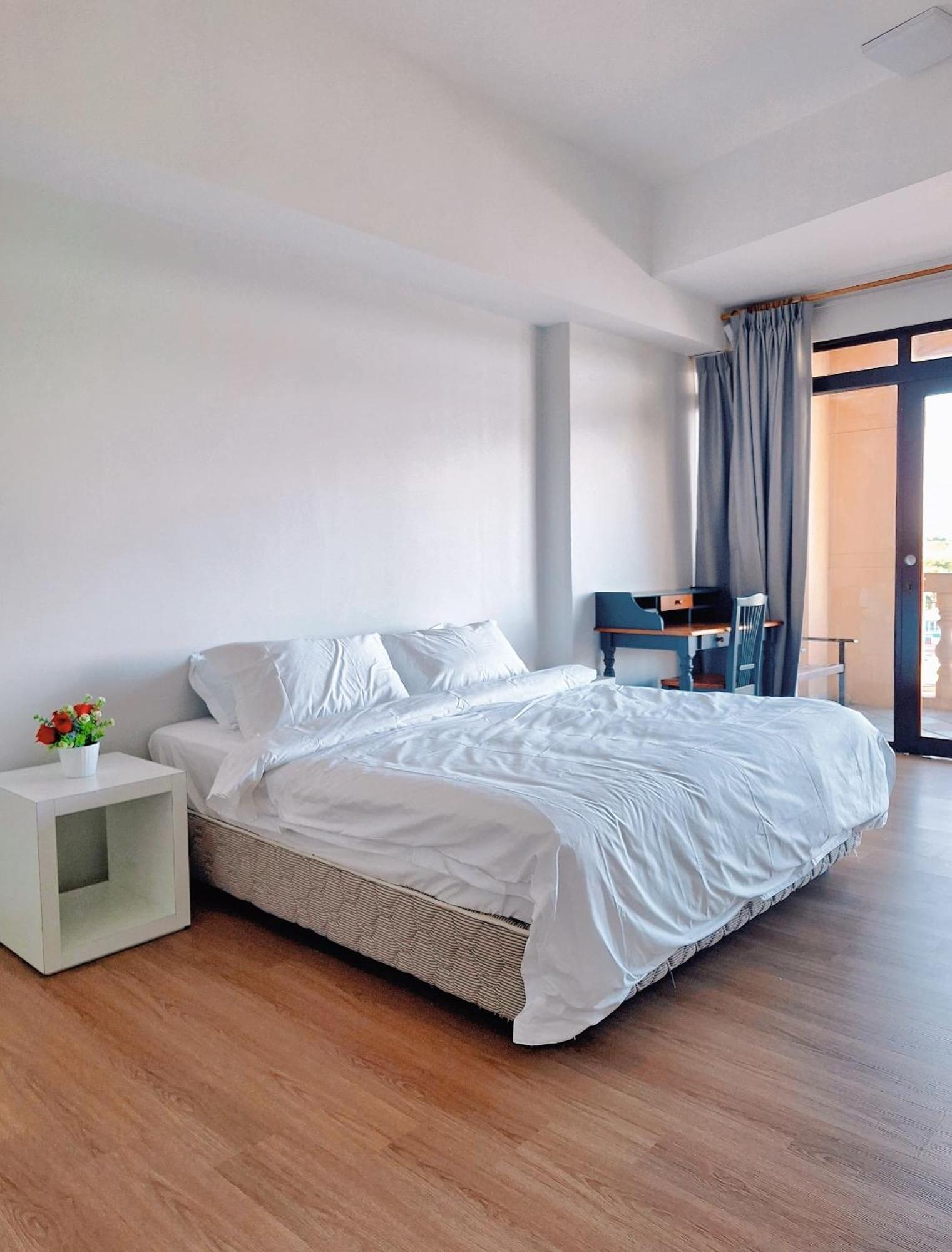 Apartment Cozzzy Hut Riverbank With Spectacular River View Kuching